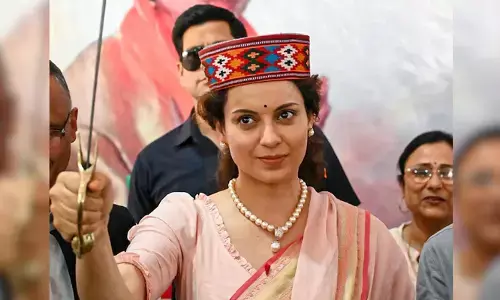 Kangana Ranaut: కంగనా రనౌత్ ఎన్నికను సవాలు చేస్తూ పిటిషన్.. నోటీసులు జారీ చేసిన హైకోర్టు