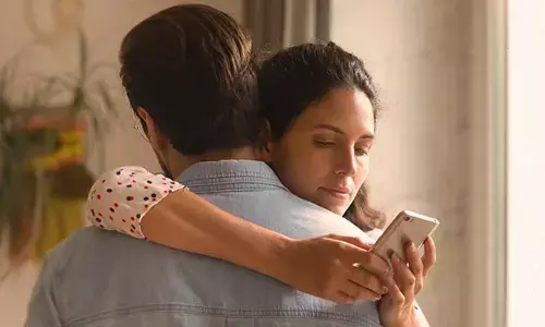 secrets : భాగస్వాములైనా సరే.. ఈ విషయాల్లో సీక్రెట్ మెయింటైన్ చేస్తారట!