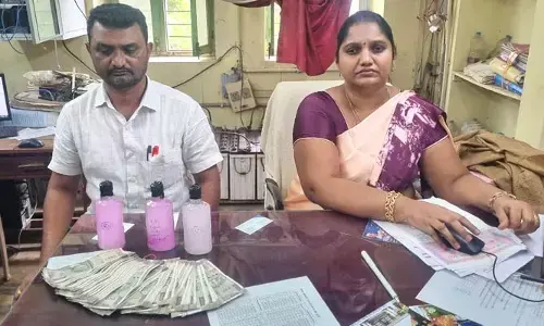 ACB raids : పరకాల సబ్ రిజిస్ట్రార్ ఆఫీస్ లో ఏసీబీ దాడులు
