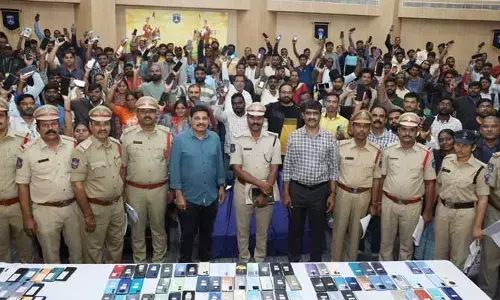Police Department : 30 రోజుల్లో 345 సెల్ ఫోన్లు రికవరీ..