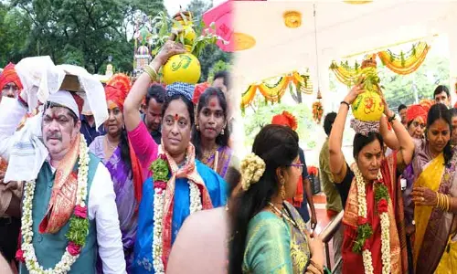 Bonalu at Secretariat: తెలంగాణ సచివాలయంలో బోనాల వేడుకలు.. బోనమెత్తిన మంత్రి, సీఎస్
