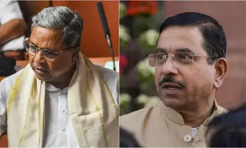 Karnataka CM : భార్యకు 14 ప్లాట్లు కేటాయించుకున్న కర్ణాటక సీఎం : కేంద్ర మంత్రి