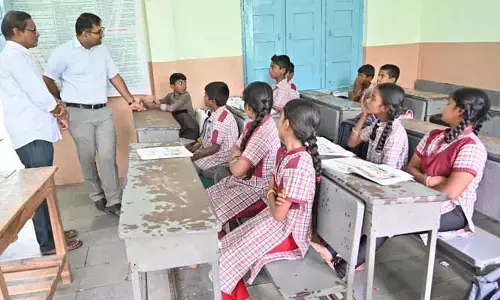 Collector Koya Sriharsha : పాఠశాలల్లో విద్యార్థులకు అవసరమైన మౌలిక వసతుల కల్పన..