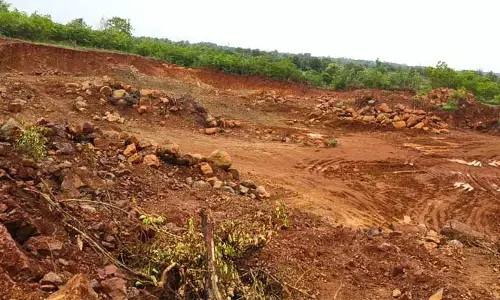 పెద్దల చేతుల్లో పేదల భూములు..!