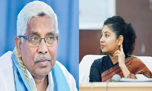 Smita Sabharwal: స్మితా సబర్వాల్‌ వివాదంపై ప్రొఫెసర్ కోదండరామ్ రియాక్షన్