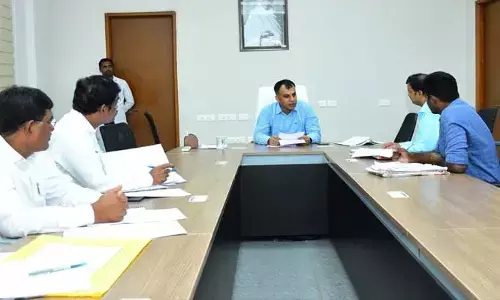 Collector : వీటీడీఏ పనుల్లో వేగం పెంచాలి..
