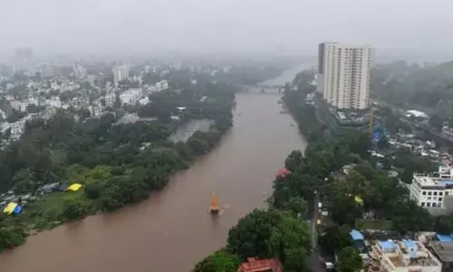 Heavy Rains: పూణెలో భారీ వర్షాలకు నలుగురు మృతి