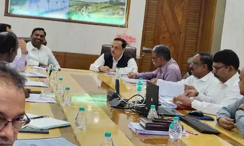 పెండింగ్ ప్రాజెక్టుల నిర్మాణాలపై విద్యుత్ శాఖ ఫోకస్