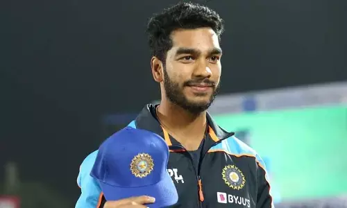 వెంకటేశ్ అయ్యర్ కీలక నిర్ణయం.. కీలక ఒప్పందం చేసుకున్న ఆల్‌రౌండర్