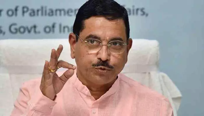 HYD : రైతుల శ్రేయస్సు కోసం అనేక నిర్ణయాలు.. : కేంద్ర మంత్రి ప్రహ్లాద్ జోషి HYD : రైతుల శ్రేయస్సు కోసం అనేక నిర్ణయాలు.. : కేంద్ర మంత్రి ప్రహ్లాద్ జోషి