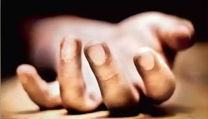 crime news : ఉరేసుకుని వ్యక్తి ఆత్మహత్య.. crime news : ఉరేసుకుని వ్యక్తి ఆత్మహత్య..