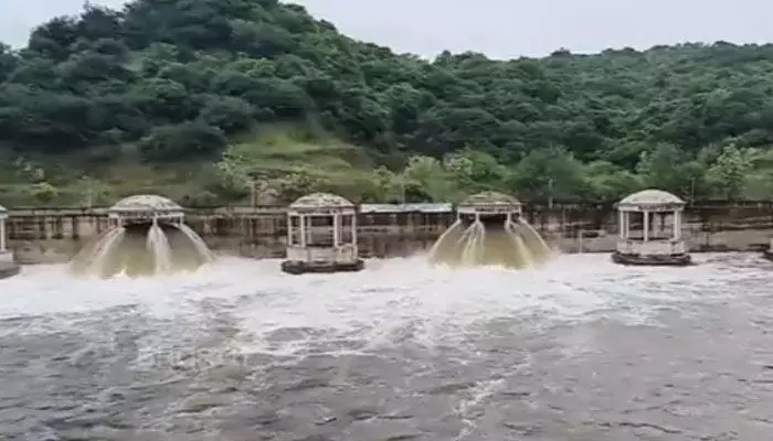 Kaleshwaram: ఎల్లంపల్లి నుంచి మిడ్ మానేరుకు నీటి తరలింపు ప్రారంభం Kaleshwaram: ఎల్లంపల్లి నుంచి మిడ్ మానేరుకు నీటి తరలింపు ప్రారంభం