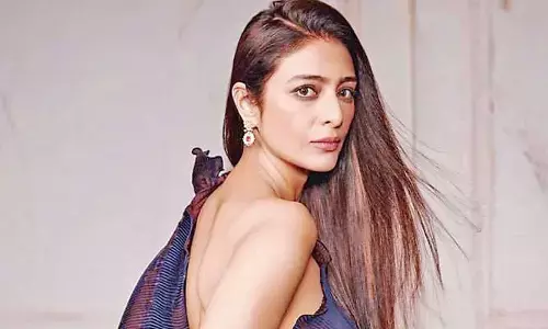 53 ఏళ్ల భామ‌తో అక్కినేని హీరో సినిమా ?