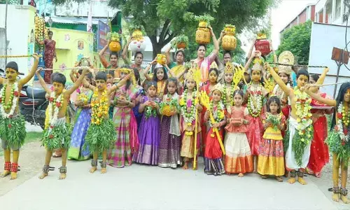 Bonala festival : స్మార్ట్ కిడ్జ్ లో వేడుకగా బోనాల సంబురాలు..