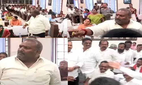 సీఎంనే అంటారా..?..  జడ్పీటీసీలపై జనసేన ఎమ్మెల్యే తీవ్ర ఆగ్రహం