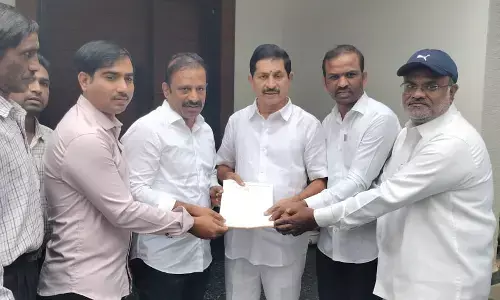 రెవెన్యూలో బదిలీలు చేపట్టండి