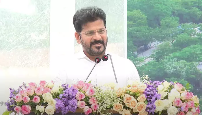 అక్కడ చదివాను అని చెప్పేందుకు గర్వంగా ఉంది.. CM రేవంత్ కీలక వ్యాఖ్యలు అక్కడ చదివాను అని చెప్పేందుకు గర్వంగా ఉంది.. CM రేవంత్ కీలక వ్యాఖ్యలు