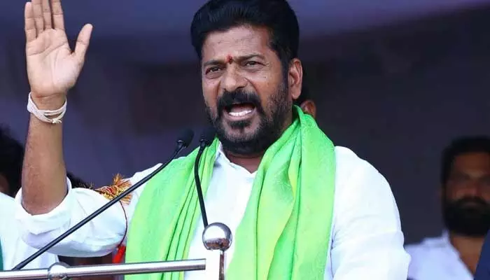 CM Revanth: ఆగస్టు 14 వరకు విదేశీ పర్యటన.. ఆ తర్వాతే రూ. 2 లక్షల రుణమాఫీ: సీఎం రేవంత్ రెడ్డి CM Revanth: ఆగస్టు 14 వరకు విదేశీ పర్యటన.. ఆ తర్వాతే రూ. 2 లక్షల రుణమాఫీ: సీఎం రేవంత్ రెడ్డి