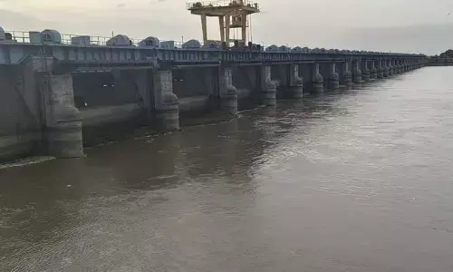 Tungabhadra : ఉదృతంగా ప్రవహిస్తున్న తుంగభద్ర.. మత్స్యకారులకు అలర్ట్