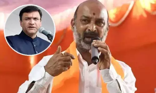 Bandi Sanjay : బోనాల పండగ వేళ అక్బరుద్దీన్ ఓవైసీకి బండి సంజయ్ సంచలన సవాల్