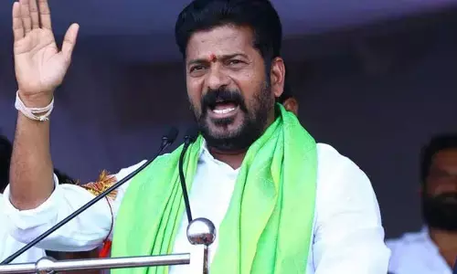 CM Revanth: ఆగస్టు 14 వరకు విదేశీ పర్యటన.. ఆ తర్వాతే రూ. 2 లక్షల రుణమాఫీ: సీఎం రేవంత్ రెడ్డి