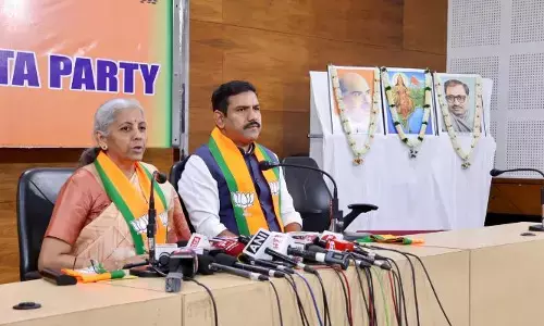 Sitharaman : నేను రాజీనామా చేయాలా ?.. సీఎం సిద్ధరామయ్యపై ఆర్థికమంత్రి నిర్మల ఫైర్