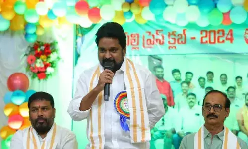 Former MLA : జర్నలిస్టులందరికీ ఇళ్ల స్థలాలు ఇస్తాం..