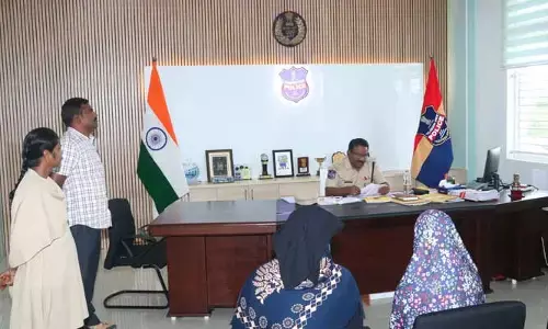 Medak SP : సమస్యలు చట్టపరంగా పరిష్కరించాలి