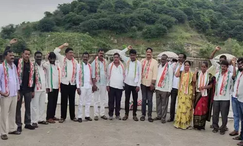 Nandi Pump House : నంది పంప్ హౌస్ ను సందర్శించిన కాంగ్రెస్ నాయకులు..