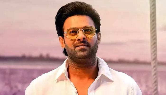 Prabhas Spirit Movie : మొదటిసారి ఖాకీ డ్రెస్లో ఆకట్టుకోనున్న ప్రభాస్.. ప్రేక్షకుల్లో భారీ అంచనాలు పెంచుతోన్న సందీప్ రెడ్డి? Prabhas Spirit Movie : మొదటిసారి ఖాకీ డ్రెస్లో ఆకట్టుకోనున్న ప్రభాస్.. ప్రేక్షకుల్లో భారీ అంచనాలు పెంచుతోన్న సందీప్ రెడ్డి?