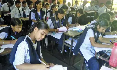 పర్మీషన్లు నిల్.. స్కూళ్లు ఫుల్!