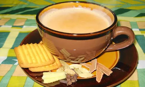 Tea lovers be alert: టీ ప్రియులకు హెచ్చరిక.. ఈసారి మాత్రం మానుకోకపోతే ప్రాణాలకే ప్రమాదం: FSSAI