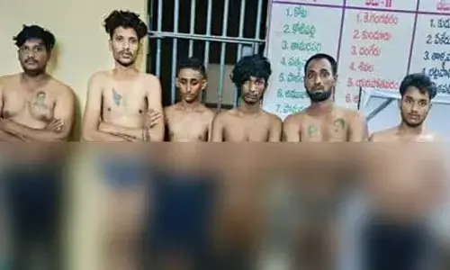 మేం కాపులం.. ఎవడ్రా నువ్వు...!