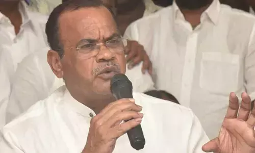 బండ్ల కృష్ణమోహన్ మావోడే.. మంత్రి కోమటిరెడ్డి షాకింగ్ కామెంట్స్