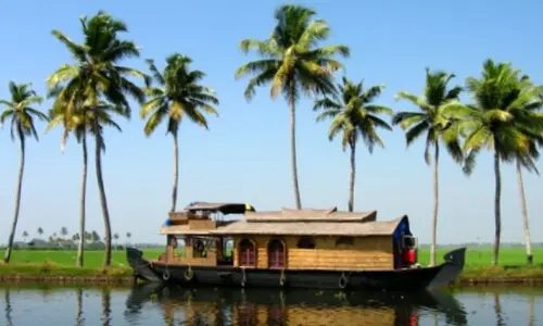 Dark Tourism : టూరిస్టులకు ‘డార్క్ టూరిజం’ అలర్ట్.. ఇంతకీ ఏమిటిది ?