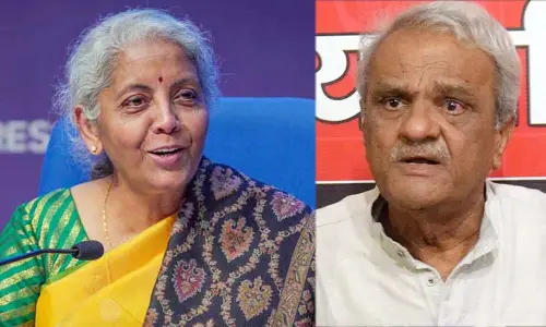 నిర్మలా సీతారామన్ అందంగా ఉంటారు.. CPI నారాయణ షాకింగ్ కామెంట్స్