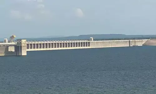 Nagarjunasagar : బిర బిరా కృష్ణమ్మ నాగార్జున సాగర్‌ వైపు పరుగులిడుతుంటేను...