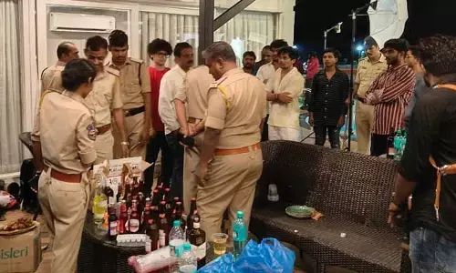 Excise permits : ఎక్సైజ్‌ అనుమతులు లేకుండా మద్యం పార్టీలు నిర్వహించ కూడదు..