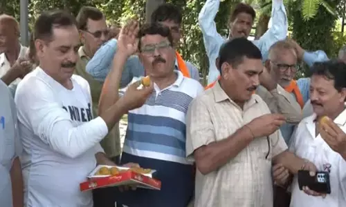 West Pakistani Refugees : పశ్చిమ పాకిస్తాన్ వలసదారులకు ఇక నుంచి ఆస్తిహక్కు