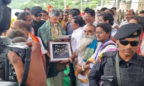 AP CM Chandrababu : ఏపీ సీఎం చంద్రబాబును కలిసిన ఎమ్మెల్యే..
