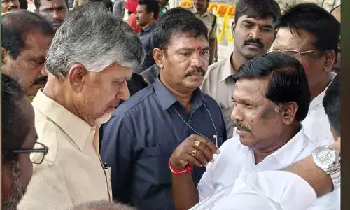 MLA Vamsikrishna : ఏపీ సీఎం చంద్రబాబుతో పాటు జలహారతిలో అచ్చంపేట ఎమ్మెల్యే..