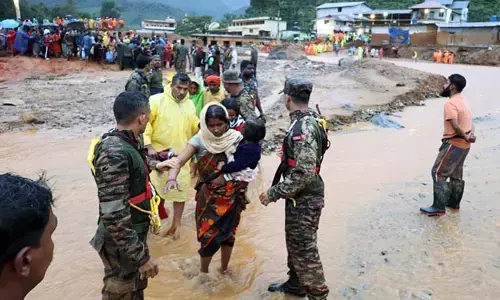 Wayanad Landslides : ఆర్మీ రెస్క్యూ ఆపరేషన్‌లో మిరాకిల్.. ప్రాణాలతో బయటపడిన ఆ నలుగురు