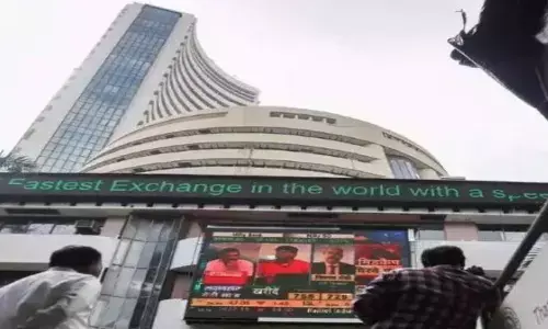 Stock Market: వారాంతం భారీ నష్టాల్లో ముగిసిన స్టాక్ మార్కెట్లు