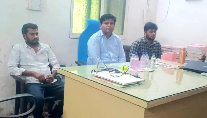ACB attack : ఏసీబీ వలలో తహసీల్దార్ ACB attack : ఏసీబీ వలలో తహసీల్దార్