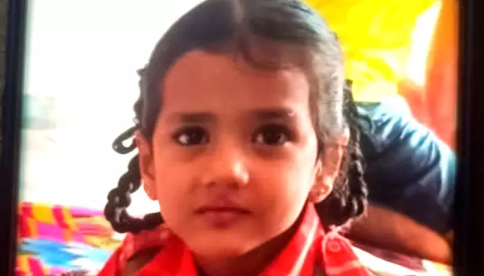 missing: ఆడుకోవడానికి వెళ్లిన చిన్నారి మిస్సింగ్ missing: ఆడుకోవడానికి వెళ్లిన చిన్నారి మిస్సింగ్