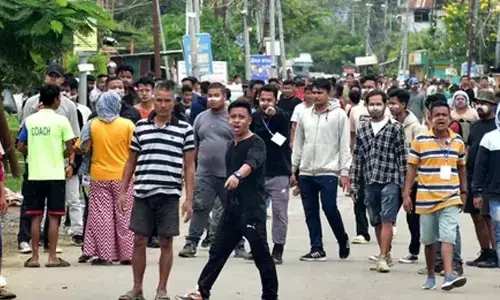 Manipur violence: మణిపూర్‌లో మరోసారి హింస..ఇళ్లను తగులబెట్టిన దుండగులు
