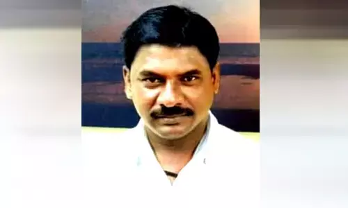 dead body : స్వగ్రామానికి చేరిన వలస జీవి మృతదేహం