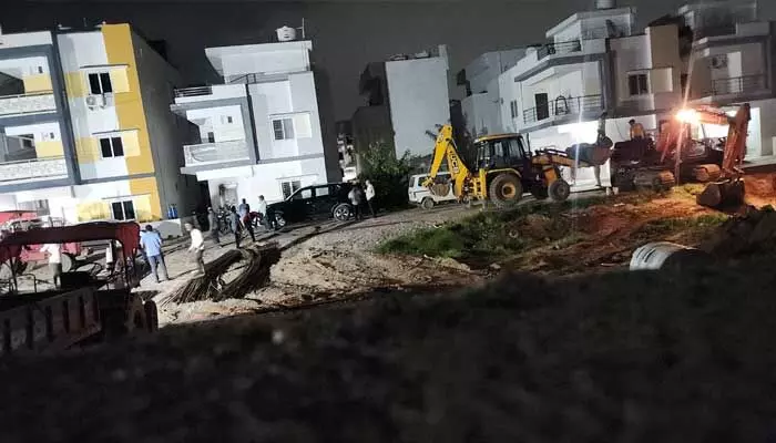 illegal villas : కేసులు పెట్టినా .. ఆగని అక్రమ నిర్మాణాలు.. illegal villas : కేసులు పెట్టినా .. ఆగని అక్రమ నిర్మాణాలు..