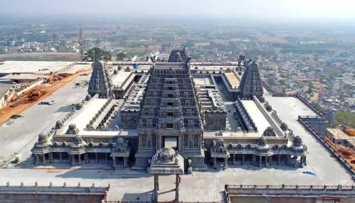 యాదాద్రి ఆలయ ఈఈ రామారావు సస్పెండ్ యాదాద్రి ఆలయ ఈఈ రామారావు సస్పెండ్