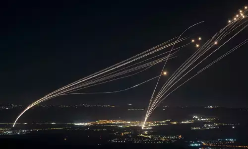 Israel-Hezbollah: ఇజ్రాయెల్‌పై 50కి పైగా రాకెట్లను ప్రయోగించిన హిజ్బుల్లా